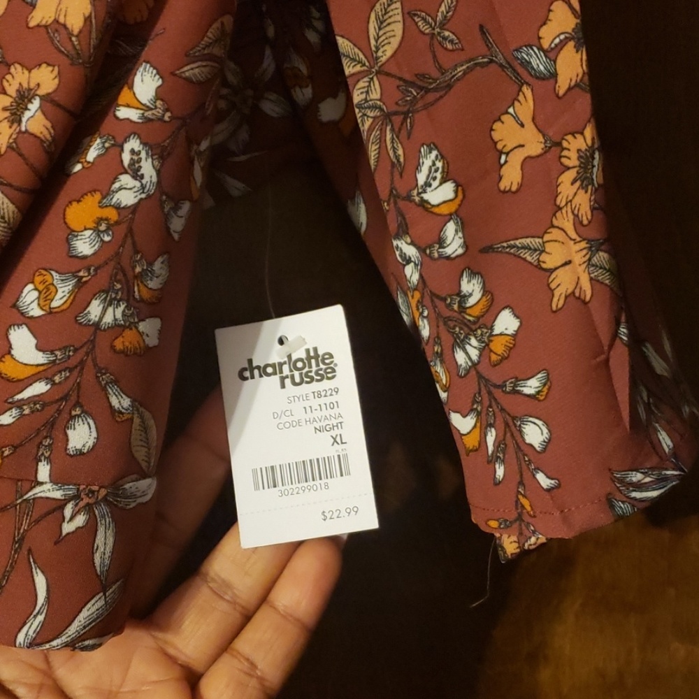 Shirt - Picture 3 of 4